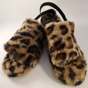 NEW Mudd Fuzzy Faux Fur Leopard Print Slingback House Slippers Size 8